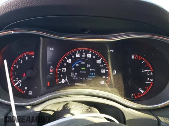 2014 Dodge Durango Limited with VIN 1C4RDHDG2EC467928, listed as a Copart auction lot 71819265 with 176,114 mi miles and Clean title. Bid and sale history available at DreamBid. Image 9.