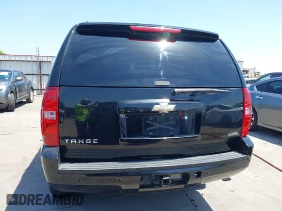 2009 Chevrolet Tahoe 2LT с VIN 1GNFC23079R299026, выставлен на аукционе IAAI как лот 42009253 с пробегом 218 935 миль миль и . История ставок и продаж доступна на DreamBid. Изображение 20.