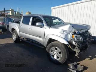 2005 Toyota Tacoma PreRunner with VIN 5TEJU62N35Z109094, listed as a IAAI auction lot 43236458 with 118,894 mi miles and . Bid and sale history available at DreamBid. Image 1.