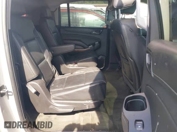 2015 Chevrolet Suburban LTZ с VIN 1GNSKKKC8FR145286, выставлен на аукционе IAAI как лот 43119290 с пробегом 185 912 миль миль и . История ставок и продаж доступна на DreamBid. Изображение 8.