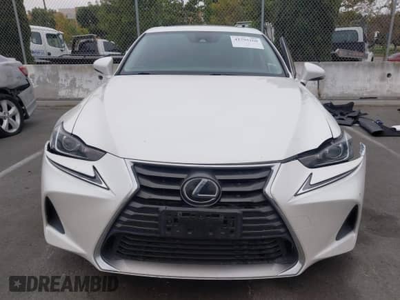 2020 Lexus IS 300 с VIN JTHAA1D27L5107667, выставлен на аукционе IAAI как лот 42795260 с пробегом 92 538 миль миль и . История ставок и продаж доступна на DreamBid. Изображение 12.