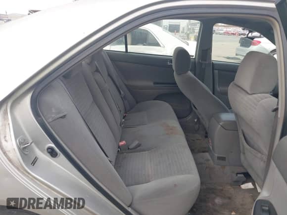 2005 Toyota Camry STD with VIN 4T1BE32K05U527400, listed as a IAAI auction lot 43530754 with 195,265 mi miles and . Bid and sale history available at DreamBid. Image 8.