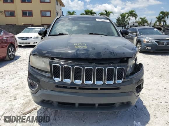 2015 Jeep Compass High Altitude with VIN 1C4NJCEA0FD178823, listed as a Copart auction lot 57904775 with 106,240 mi miles and Salvage title. Bid and sale history available at DreamBid. Image 5.