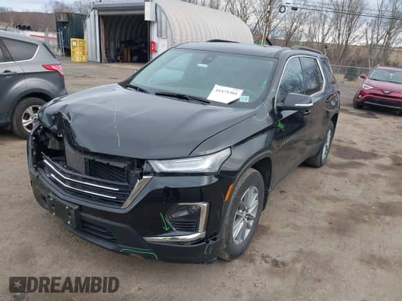 2022 Chevrolet Traverse LT Cloth z VIN 1GNEVGKW9NJ187846, wystawiony jako IAAI lot #41475301 z przebiegiem 27 786 mil mil oraz . Historia ofert i sprzedaży dostępna na DreamBid. Obrazek 17.