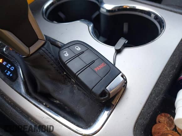 2019 Jeep Grand Cherokee Altitude with VIN 1C4RJEAG0KC789877, listed as a IAAI auction lot 41294113 with 23,103 mi miles and . Bid and sale history available at DreamBid. Image 11.
