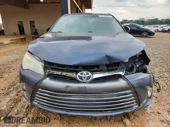 2015 Toyota Camry LE z VIN 4T1BF1FK0FU876828, wystawiony jako Copart lot #81710055 z przebiegiem 217 059 mil mil oraz Szkoda całkowita • Salvage title. Historia ofert i sprzedaży dostępna na DreamBid. Obrazek 5.