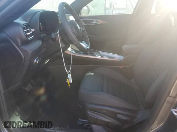 2024 Dodge Hornet GT z VIN ZACNDFANXR3A39572, wystawiony jako Copart lot #86527694 z przebiegiem 7 338 mil mil oraz Szkoda całkowita • Salvage title. Historia ofert i sprzedaży dostępna na DreamBid. Obrazek 7.