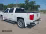 2017 Chevrolet Silverado 1500 High Country с VIN 3GCUKTEJXHG310839, выставлен на аукционе IAAI как лот 43220140 с пробегом 119 535 миль миль и . История ставок и продаж доступна на DreamBid. Изображение 3.