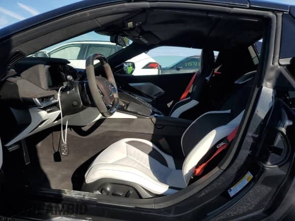 2023 Chevrolet Corvette 3LZ с VIN 1G1YF3D30P5700825, выставлен на аукционе Copart как лот 42403535 с пробегом 2 005 миль миль и На запчасти • Non repairable. История ставок и продаж доступна на DreamBid. Изображение 7.