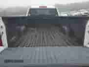 2019 Chevrolet Silverado 1500 Work Truck z VIN 3GCNYAEH5KG171148, wystawiony jako Copart lot #60955625 z przebiegiem 81 070 mil mil oraz Szkoda całkowita • Salvage title. Historia ofert i sprzedaży dostępna na DreamBid. Obrazek 10.