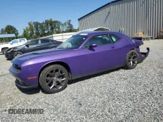 2019 Dodge Challenger SXT z VIN 2C3CDZAGXKH701391, wystawiony jako Copart lot #71412865 z przebiegiem 145 999 mil mil oraz Szkoda całkowita • Salvage title. Historia ofert i sprzedaży dostępna na DreamBid. Obrazek 1.
