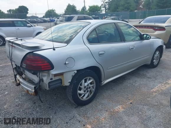 2003 Pontiac Grand Am SE1 с VIN 1G2NF52E63C307898, выставлен на аукционе IAAI как лот 42566825 с пробегом 229 253 миль миль и . История ставок и продаж доступна на DreamBid. Изображение 4.