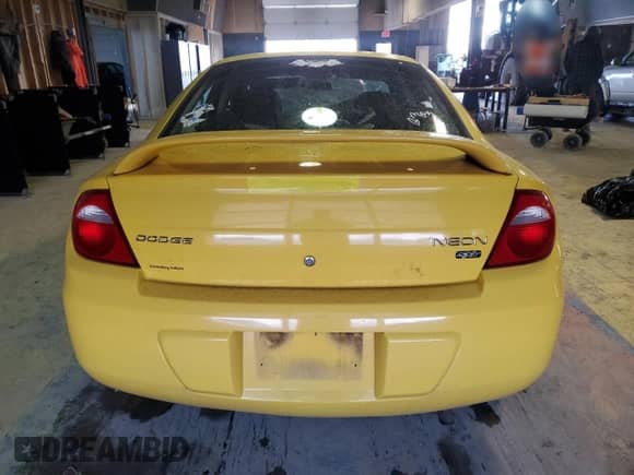 2004 Dodge Neon SXT z VIN 1B3ES56C44D501813, wystawiony jako Copart lot #44321985 z przebiegiem 234 125 mil mil oraz Szkoda całkowita • Salvage title. Historia ofert i sprzedaży dostępna na DreamBid. Obrazek 6.