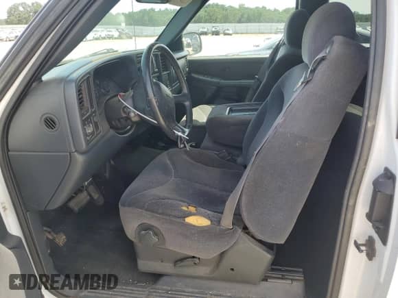 2001 GMC Sierra 1500 SLE with VIN 1GTEC19TX1Z184960, listed as a Copart auction lot 57400115 with 167,974 mi miles and Salvage title. Bid and sale history available at DreamBid. Image 7.