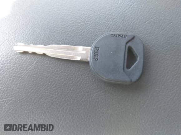 2005 Chevrolet Colorado LS Z71 с VIN 1GCDT196758112759, выставлен на аукционе IAAI как лот 42147866 с пробегом 211 507 миль миль и . История ставок и продаж доступна на DreamBid. Изображение 11.
