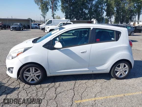 2015 Chevrolet Spark LT с VIN KL8CD6S93FC734289, выставлен на аукционе IAAI как лот 42680507 с пробегом 92 025 миль миль и . История ставок и продаж доступна на DreamBid. Изображение 14.