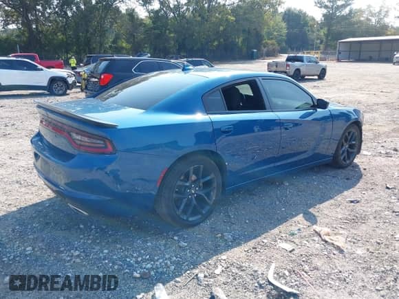 2023 Dodge Charger SXT z VIN 2C3CDXBG2PH598476, wystawiony jako IAAI lot #43249548 z przebiegiem 54 681 mil mil oraz . Historia ofert i sprzedaży dostępna na DreamBid. Obrazek 4.