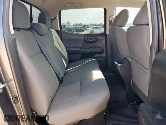 2020 Toyota Tacoma SR5 с VIN 3TMCZ5AN1LM358638, выставлен на аукционе Copart как лот 80831835 с пробегом 118 576 миль миль и Списание • Salvage title. История ставок и продаж доступна на DreamBid. Изображение 11.