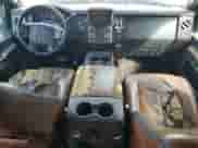 2014 Ford F-250 XL z VIN 1FT7W2BT4EEA70496, wystawiony jako Copart lot #61379175 z przebiegiem 279 513 mil mil oraz Szkoda całkowita • Salvage title. Historia ofert i sprzedaży dostępna na DreamBid. Obrazek 8.