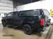 2020 Chevrolet Colorado 4WD Z71 z VIN 1GCPTDE10L1194445, wystawiony jako Copart lot #84459884 z przebiegiem 142 226 mil mil oraz Szkoda całkowita • Salvage title. Historia ofert i sprzedaży dostępna na DreamBid. Obrazek 2.