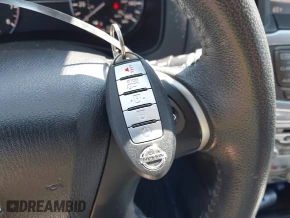 2017 Nissan Pathfinder S with VIN 5N1DR2MN7HC695673, listed as a IAAI auction lot 43000027 with 130,877 mi miles and . Bid and sale history available at DreamBid. Image 11.