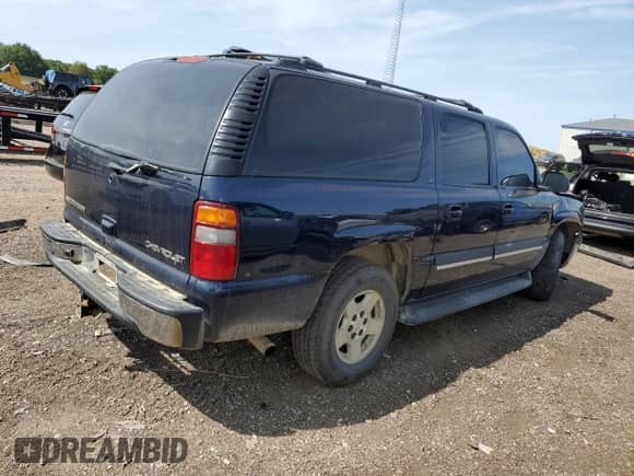 2005 Chevrolet Suburban Z71 с VIN 3GNFK16Z85G167040, выставлен на аукционе Copart как лот 71826115 с пробегом 140 316 миль миль и Списание • Salvage title. История ставок и продаж доступна на DreamBid. Изображение 3.
