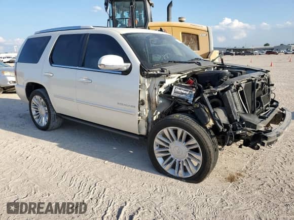 2014 Cadillac Escalade Premium с VIN 1GYS3CEF4ER229647, выставлен на аукционе Copart как лот 71798754 с пробегом Не указан миль и Списание • Salvage title. История ставок и продаж доступна на DreamBid. Изображение 4.