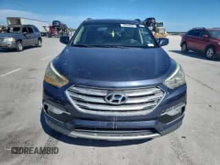 2017 Hyundai Santa Fe 2.4L z VIN 5NMZU3LBXHH011318, wystawiony jako Copart lot #89848685 z przebiegiem 121 332 mil mil oraz Czysty tytuł • Clean title. Historia ofert i sprzedaży dostępna na DreamBid. Obrazek 5.