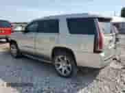 2017 Cadillac Escalade Luxury z VIN 1GYS3BKJ1HR175361, wystawiony jako Copart lot #80167825 z przebiegiem 70 108 mil mil oraz Czysty tytuł • Clean title. Historia ofert i sprzedaży dostępna na DreamBid. Obrazek 2.