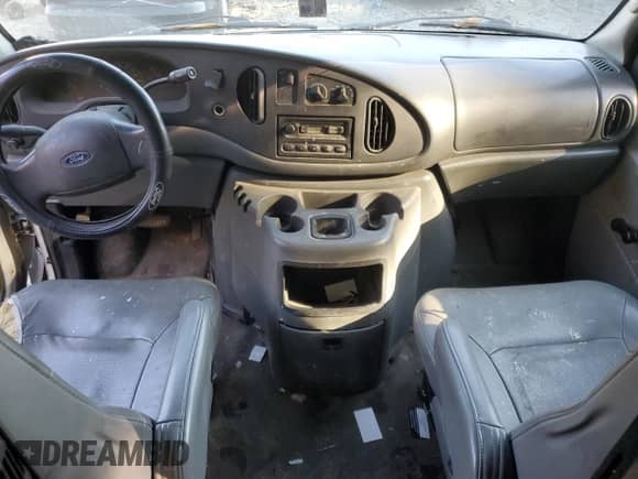 2003 Ford Econoline Cargo с VIN 1FTRE14263HC04236, выставлен на аукционе Copart как лот 77628444 с пробегом 163 778 миль миль и Списание • Salvage title. История ставок и продаж доступна на DreamBid. Изображение 8.