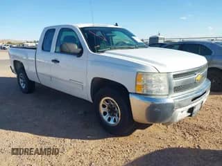 2012 Chevrolet Silverado 1500 LS z VIN 1GCRCREA1CZ180190, wystawiony jako IAAI lot #43498150 z przebiegiem 298 253 mil mil oraz . Historia ofert i sprzedaży dostępna na DreamBid. Obrazek 1.