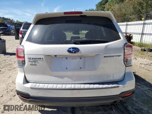 2018 Subaru Forester Premium z VIN JF2SJAEC7JH417599, wystawiony jako Copart lot #85273565 z przebiegiem 89 166 mil mil oraz Szkoda całkowita • Salvage title. Historia ofert i sprzedaży dostępna na DreamBid. Obrazek 6.