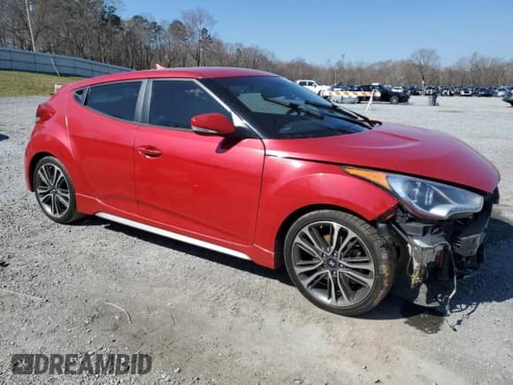 2016 Hyundai Veloster Turbo с VIN KMHTC6AE3GU255340, выставлен на аукционе Copart как лот 48560355 с пробегом 117 798 миль миль и Списание • Salvage title. История ставок и продаж доступна на DreamBid. Изображение 4.