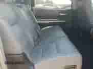 2015 Toyota Tundra Limited z VIN 5TFHY5F14FX445804, wystawiony jako Copart lot #71415285 z przebiegiem 170 690 mil mil oraz Szkoda całkowita • Salvage title. Historia ofert i sprzedaży dostępna na DreamBid. Obrazek 10.