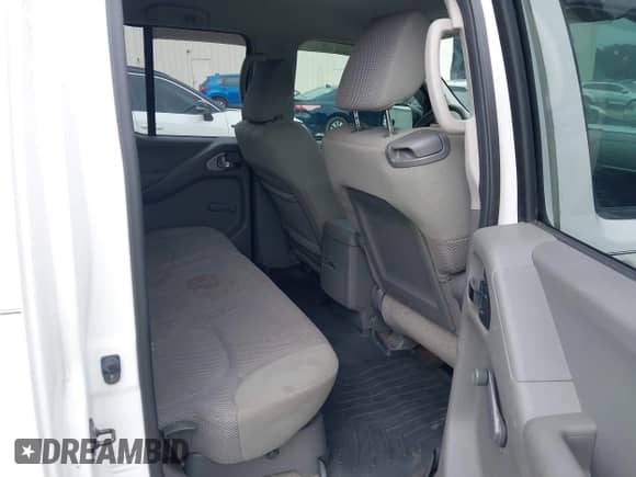 2013 Nissan Frontier SV with VIN 1N6AD0ER6DN729965, listed as a IAAI auction lot 42917426 with 158,426 mi miles and . Bid and sale history available at DreamBid. Image 8.