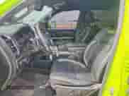 2023 Ram 1500 TRX z VIN 1C6SRFU94PN536609, wystawiony jako Copart lot #86865605 z przebiegiem 24 713 mil mil oraz Czysty tytuł • Clean title. Historia ofert i sprzedaży dostępna na DreamBid. Obrazek 7.