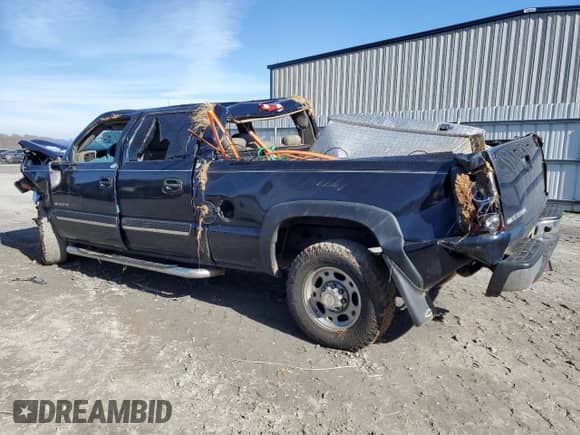 2006 Chevrolet Silverado 1500HD LT1 with VIN 1GCGK13U26F162490, listed as a Copart auction lot 45455525 with Not provided miles and Salvage title. Bid and sale history available at DreamBid. Image 2.