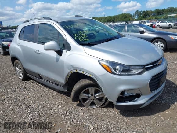 2022 Chevrolet Trax LT с VIN KL7CJPSM4NB551219, выставлен на аукционе IAAI как лот 43152111 с пробегом 30 232 миль миль и . История ставок и продаж доступна на DreamBid. Изображение 1.