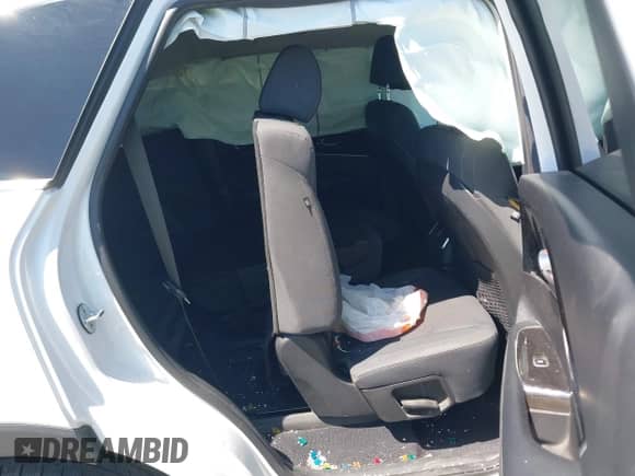 2017 Kia Sorento LX z VIN 5XYPG4A55HG312106, wystawiony jako IAAI lot #42653350 z przebiegiem 138 590 mil mil oraz . Historia ofert i sprzedaży dostępna na DreamBid. Obrazek 8.