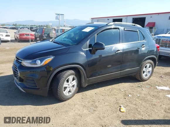 2020 Chevrolet Trax LT z VIN KL7CJLSB0LB012312, wystawiony jako IAAI lot #43280120 z przebiegiem 92 416 mil mil oraz . Historia ofert i sprzedaży dostępna na DreamBid. Obrazek 2.