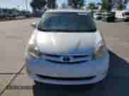 2010 Toyota Sienna XLE с VIN 5TDYK4CC3AS310667, выставлен на аукционе Copart как лот 86077205 с пробегом 184 017 миль миль и Списание • Salvage title. История ставок и продаж доступна на DreamBid. Изображение 5.