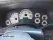 2003 Chevrolet Silverado SS z VIN 2GCEK19N731384405, wystawiony jako IAAI lot #42059077 z przebiegiem 208 241 mil mil oraz . Historia ofert i sprzedaży dostępna na DreamBid. Obrazek 7.
