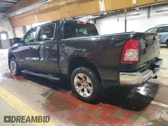 2019 Ram 1500 Big Horn z VIN 1C6SRFFT2KN780566, wystawiony jako Copart lot #86249065 z przebiegiem 115 877 mil mil oraz Szkoda całkowita • Salvage title. Historia ofert i sprzedaży dostępna na DreamBid. Obrazek 2.