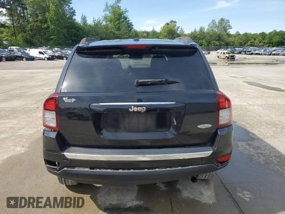 2015 Jeep Compass High Altitude с VIN 1C4NJCEA6FD240998, выставлен на аукционе Copart как лот 56063105 с пробегом 171 760 миль миль и Списание • Salvage title. История ставок и продаж доступна на DreamBid. Изображение 6.