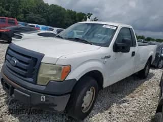 2010 Ford F-150 XL with VIN 1FTMF1CW7AKC08629, listed as a Copart auction lot 60139285 with 112,989 mi miles and Clean title. Bid and sale history available at DreamBid. Image 1.