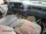 1997 Dodge 1500 z VIN 1B7HC13Z8VJ553345, wystawiony jako Copart lot #56321445 z przebiegiem 421 549 mil mil oraz Szkoda całkowita • Salvage title. Historia ofert i sprzedaży dostępna na DreamBid. Obrazek 8.