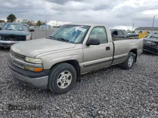 2002 Chevrolet Silverado 1500 с VIN 1GCEC14V22Z151235, выставлен на аукционе Copart как лот 82614975 с пробегом 296 499 миль миль и Чистый • Clean title. История ставок и продаж доступна на DreamBid. Изображение 1.