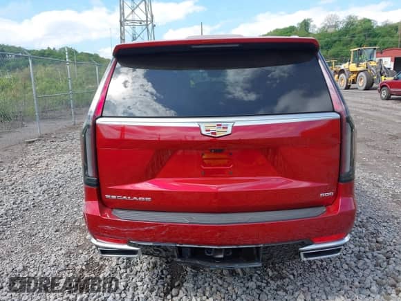 2021 Cadillac Escalade Premium Luxury z VIN 1GYS4BKL6MR453583, wystawiony jako IAAI lot #42129264 z przebiegiem 11 322 mil mil oraz . Historia ofert i sprzedaży dostępna na DreamBid. Obrazek 16.