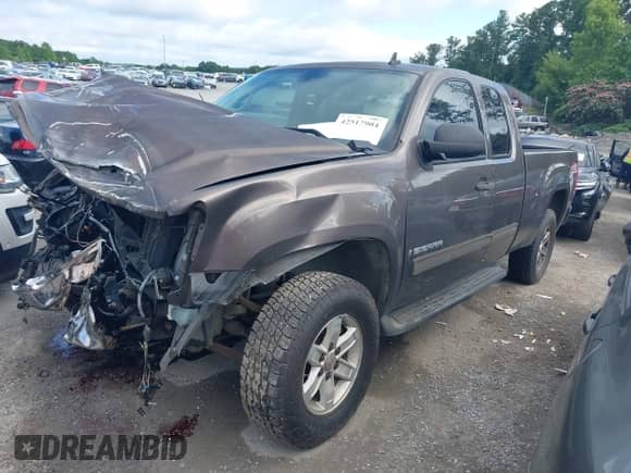 2007 GMC Sierra 1500 SLE2 with VIN 1GTEK19017Z519184, listed as a IAAI auction lot 42517904 with 189,008 mi miles and . Bid and sale history available at DreamBid. Image 2.