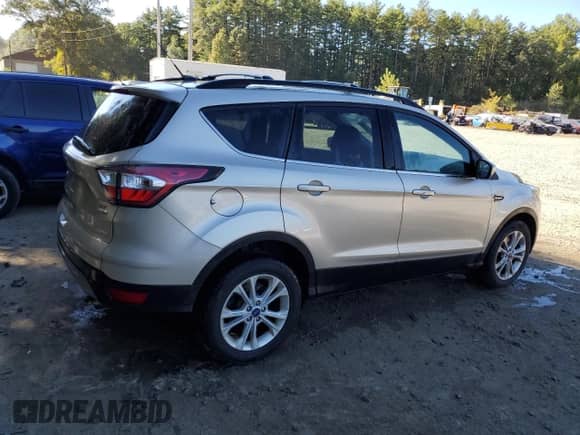 2017 Ford Escape SE с VIN 1FMCU9GDXHUA56669, выставлен на аукционе Copart как лот 85262065 с пробегом 169 438 миль миль и Чистый • Clean title. История ставок и продаж доступна на DreamBid. Изображение 3.